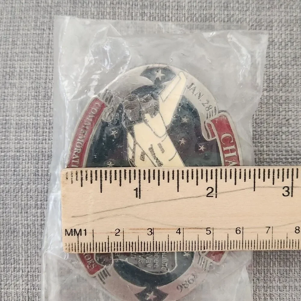 Vtg Commemorative Space Shuttle Challenger Belt Buckle Made In The U.S.A. # 2349